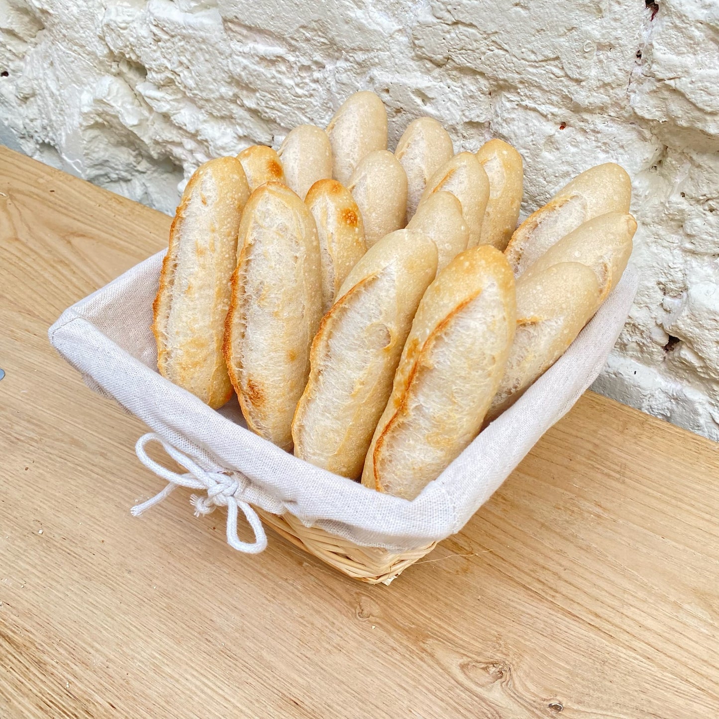 Frozen Mini Baguette (40 pieces)